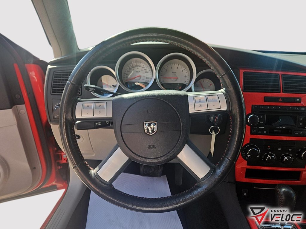2006 Dodge Charger R/T**DAYTONA EDITION** in Riviere-du-Loup, Quebec - 14 - w1024h768px