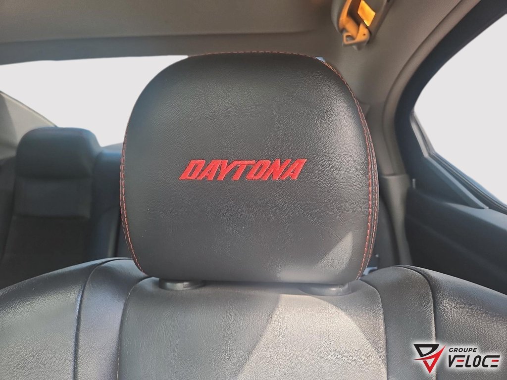 2006 Dodge Charger R/T**DAYTONA EDITION** in Riviere-du-Loup, Quebec - 13 - w1024h768px