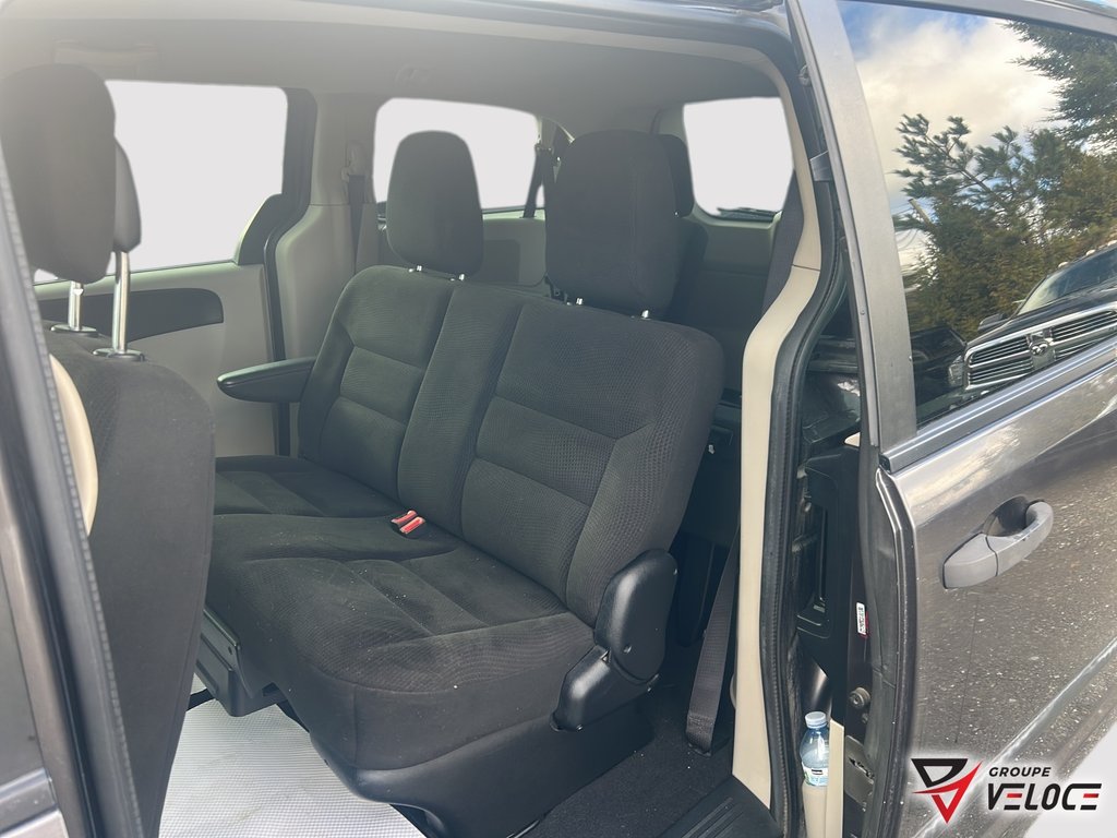 2015 Dodge Grand Caravan Canada Value Package in Riviere-du-Loup, Quebec - 7 - w1024h768px