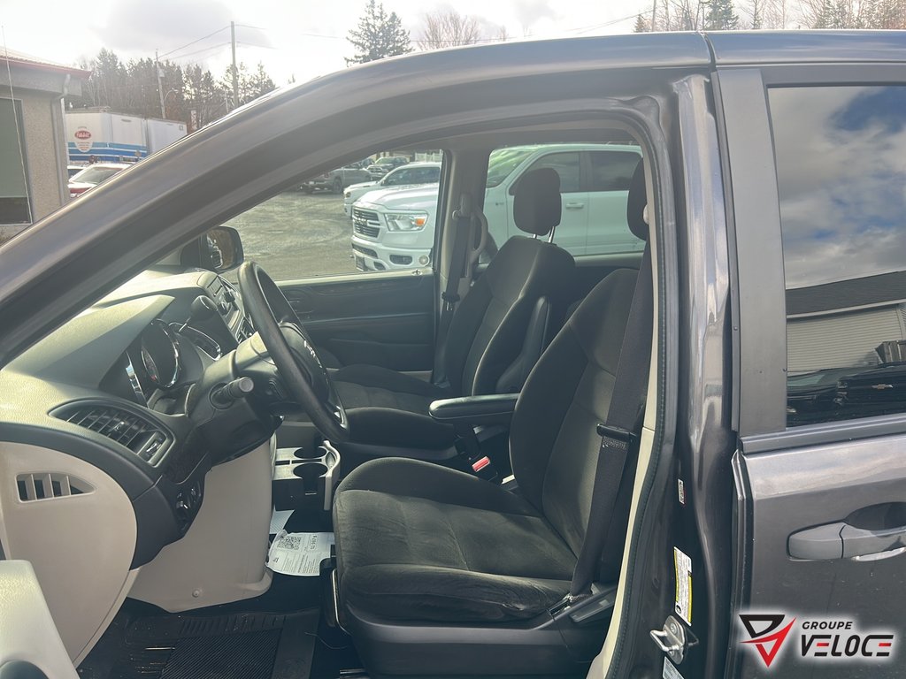 2015 Dodge Grand Caravan Canada Value Package in Riviere-du-Loup, Quebec - 8 - w1024h768px