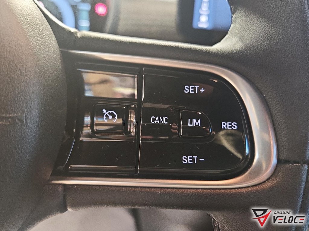 Fiat 500e GIORGIO ARMANI 2025 à Rivière-du-Loup, Québec - 12 - w1024h768px