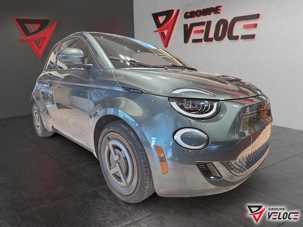 Fiat 500e GIORGIO ARMANI 2025 à Rivière-du-Loup, Québec - 3 - w1024h768px
