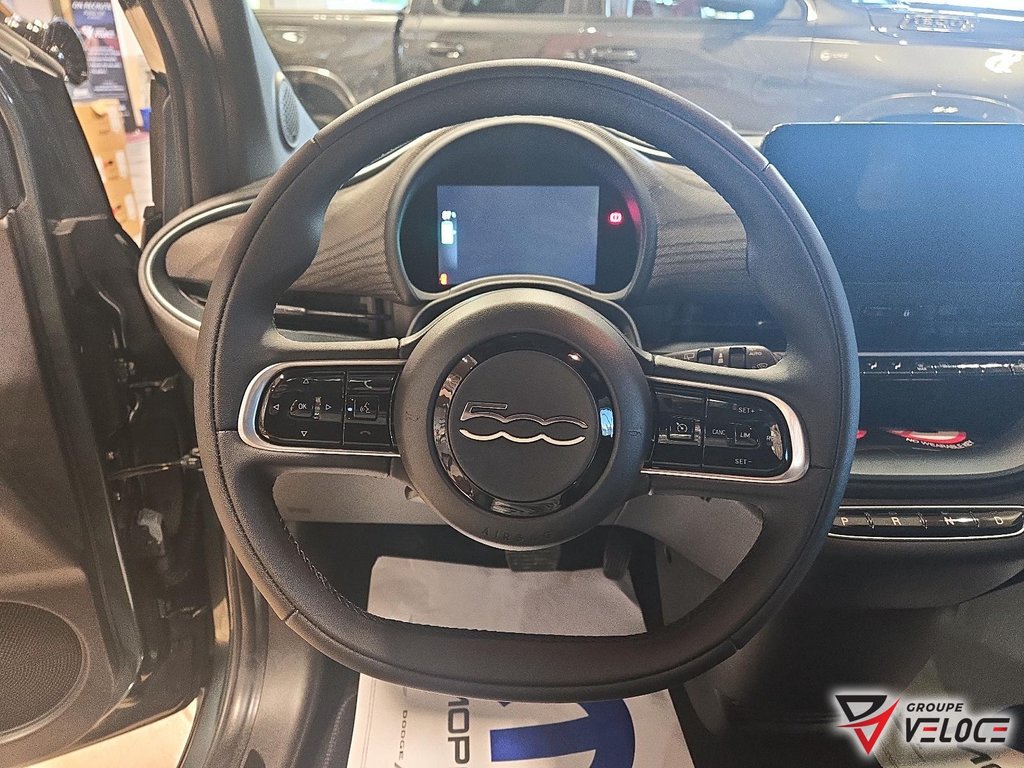 Fiat 500e GIORGIO ARMANI 2025 à Rivière-du-Loup, Québec - 8 - w1024h768px