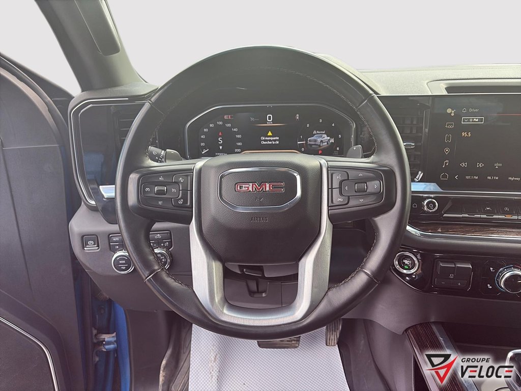2024 GMC Sierra 1500 Elevation in Riviere-du-Loup, Quebec - 11 - w1024h768px