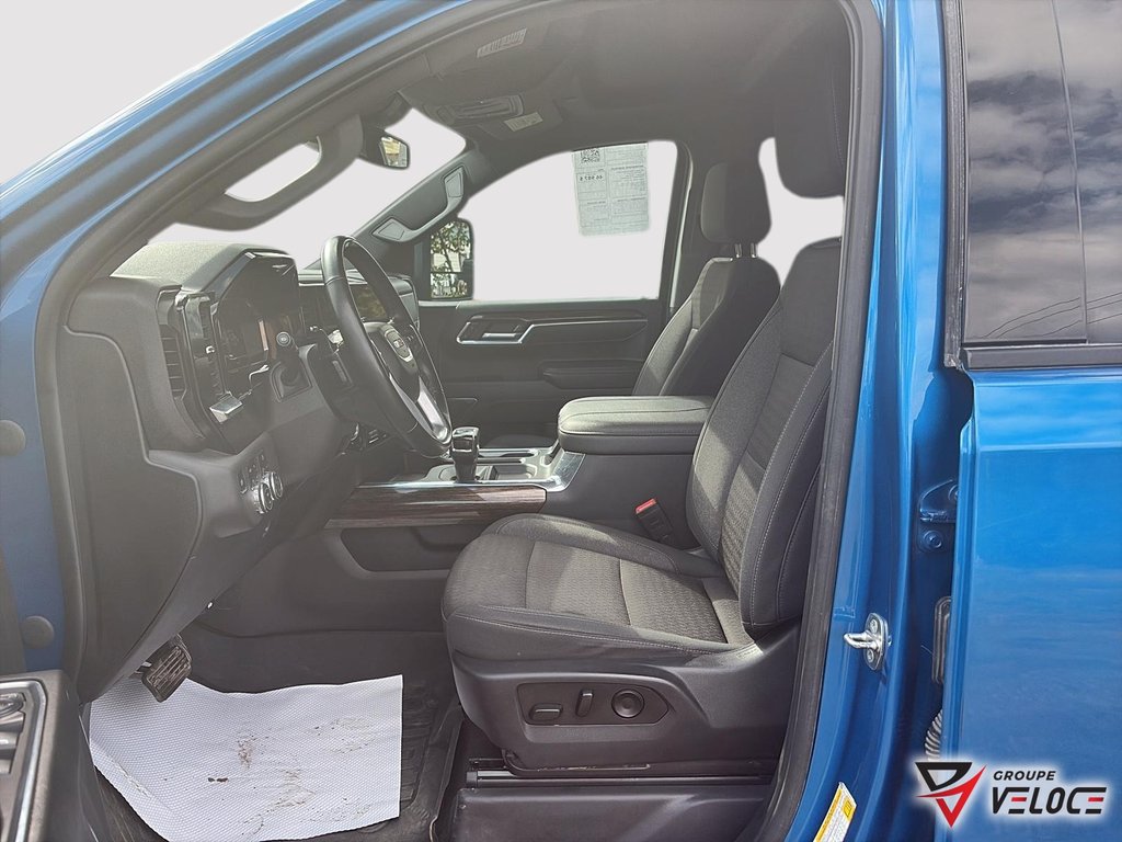2024 GMC Sierra 1500 Elevation in Riviere-du-Loup, Quebec - 8 - w1024h768px