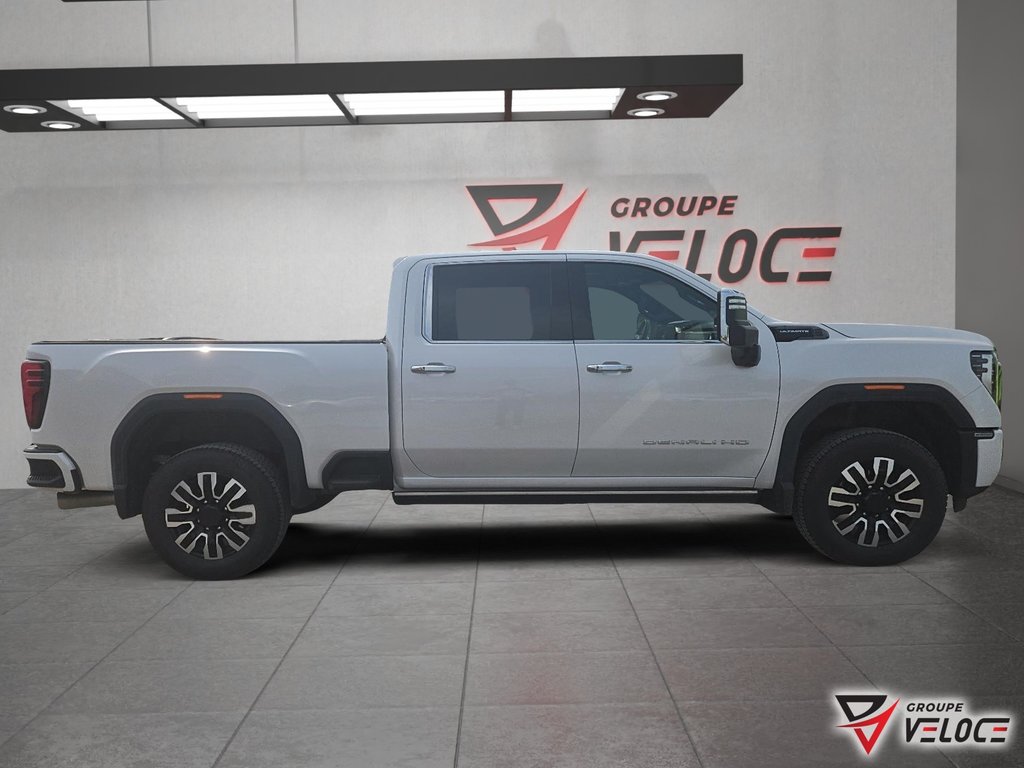 GMC Sierra 2500HD Denali Ultimate *BOITE 8 PIEDS, DIESEL* 2025 à Rivière-du-Loup, Québec - 4 - w1024h768px