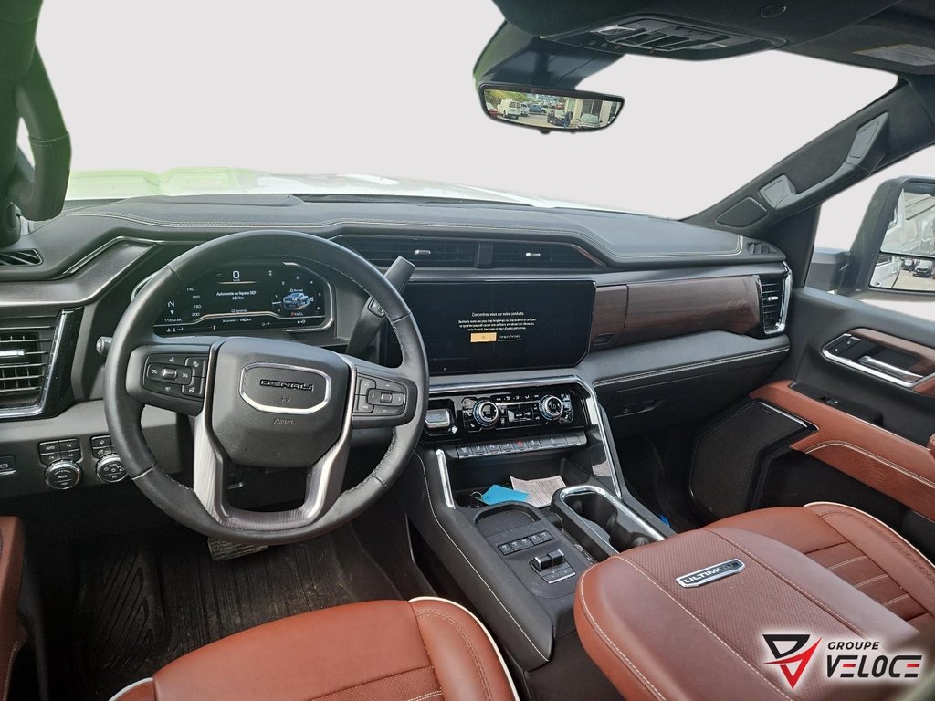 GMC Sierra 2500HD Denali Ultimate *BOITE 8 PIEDS, DIESEL* 2025 à Rivière-du-Loup, Québec - 9 - w1024h768px