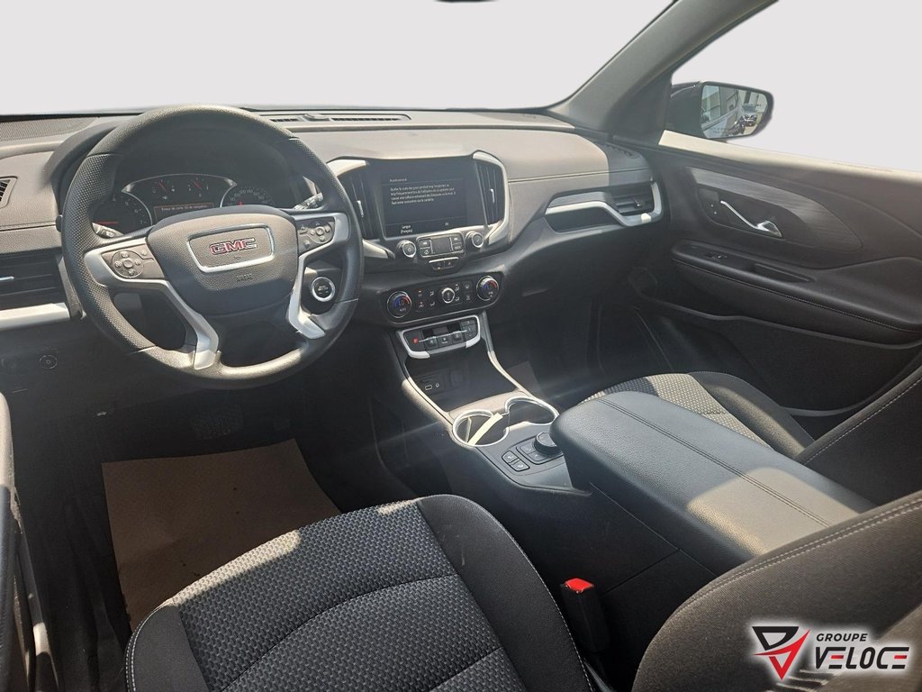 2022 GMC Terrain SLE *AWD, SIEGES CHAUFFANTS* in Riviere-du-Loup, Quebec - 9 - w1024h768px