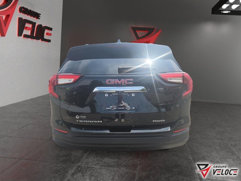 2022 GMC Terrain SLE *AWD, SIEGES CHAUFFANTS* in Riviere-du-Loup, Quebec - 6 - w1024h768px
