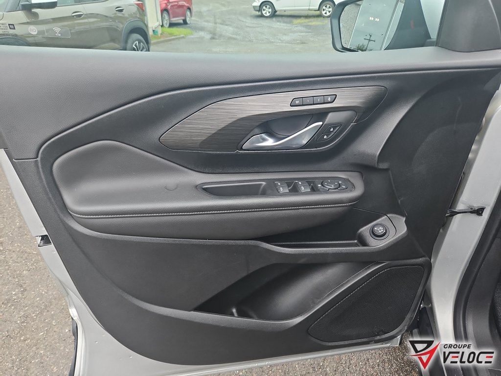 2022 GMC Terrain SLT *CUIR, SIEGES CHAUFFANTS* in Riviere-du-Loup, Quebec - 11 - w1024h768px