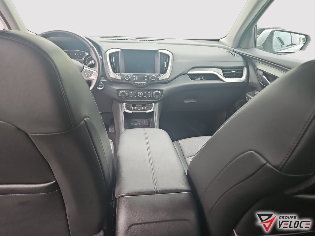 2022 GMC Terrain SLT *CUIR, SIEGES CHAUFFANTS* in Riviere-du-Loup, Quebec - 10 - w1024h768px