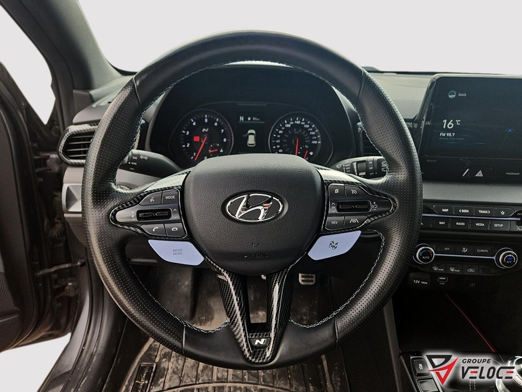 Hyundai VELOSTER N N *PEINTURE GRIS MAT, MANUELLE 6 VITESSES* 2022 à Rivière-du-Loup, Québec - 10 - w1024h768px