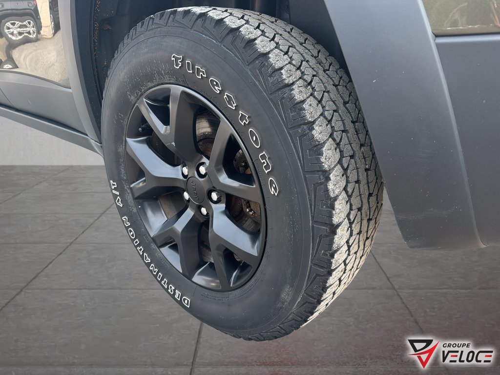 Jeep Cherokee Trailhawk**SIEGES CHAUFFANTS,V6** 2015 à Rivière-du-Loup, Québec - 7 - w1024h768px