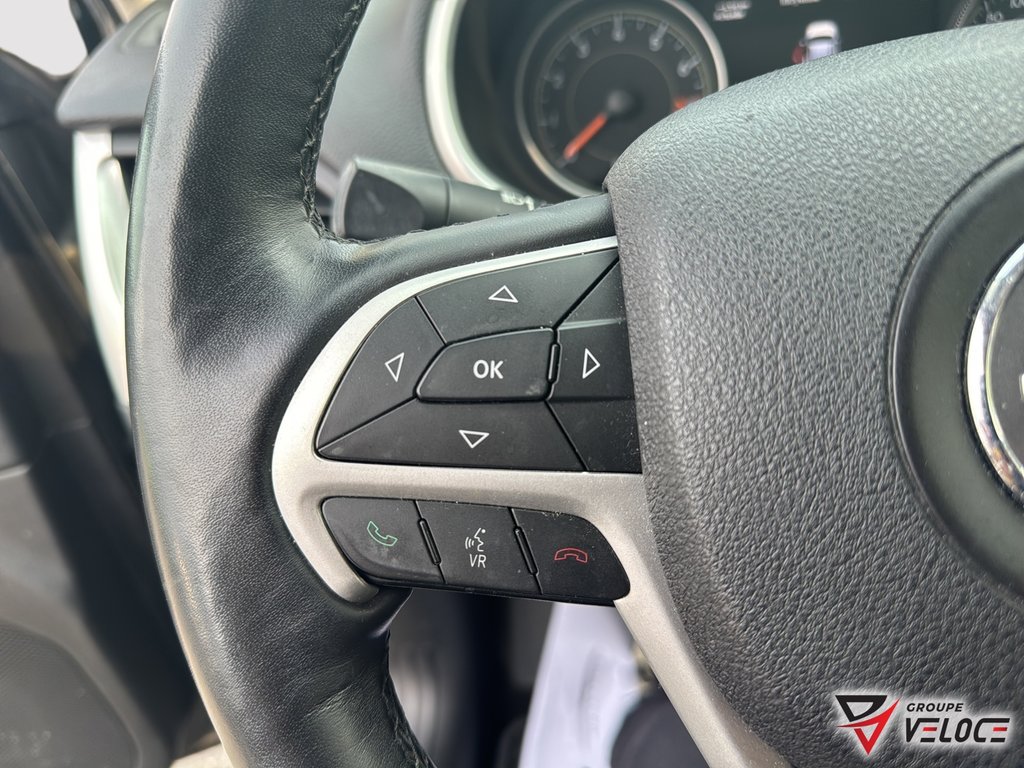 Jeep Cherokee Trailhawk**SIEGES CHAUFFANTS,V6** 2015 à Rivière-du-Loup, Québec - 17 - w1024h768px