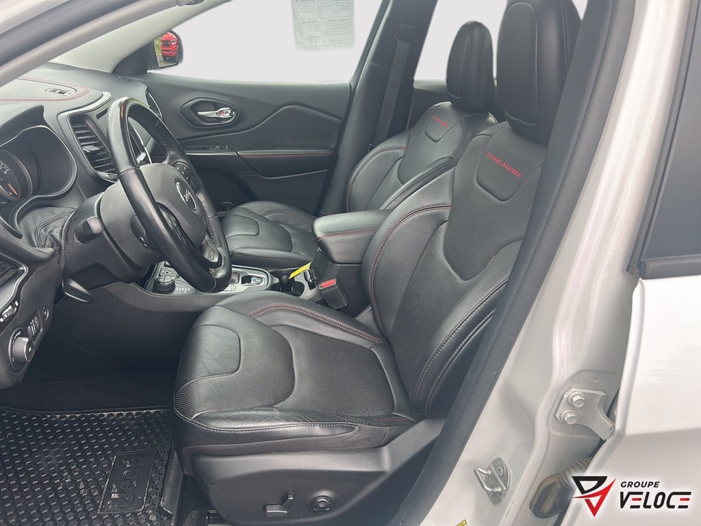 Jeep Cherokee Trailhawk Elite *CUIR, TOIT PANORAMIQUE* 2021 à Rivière-du-Loup, Québec - 16 - w1024h768px