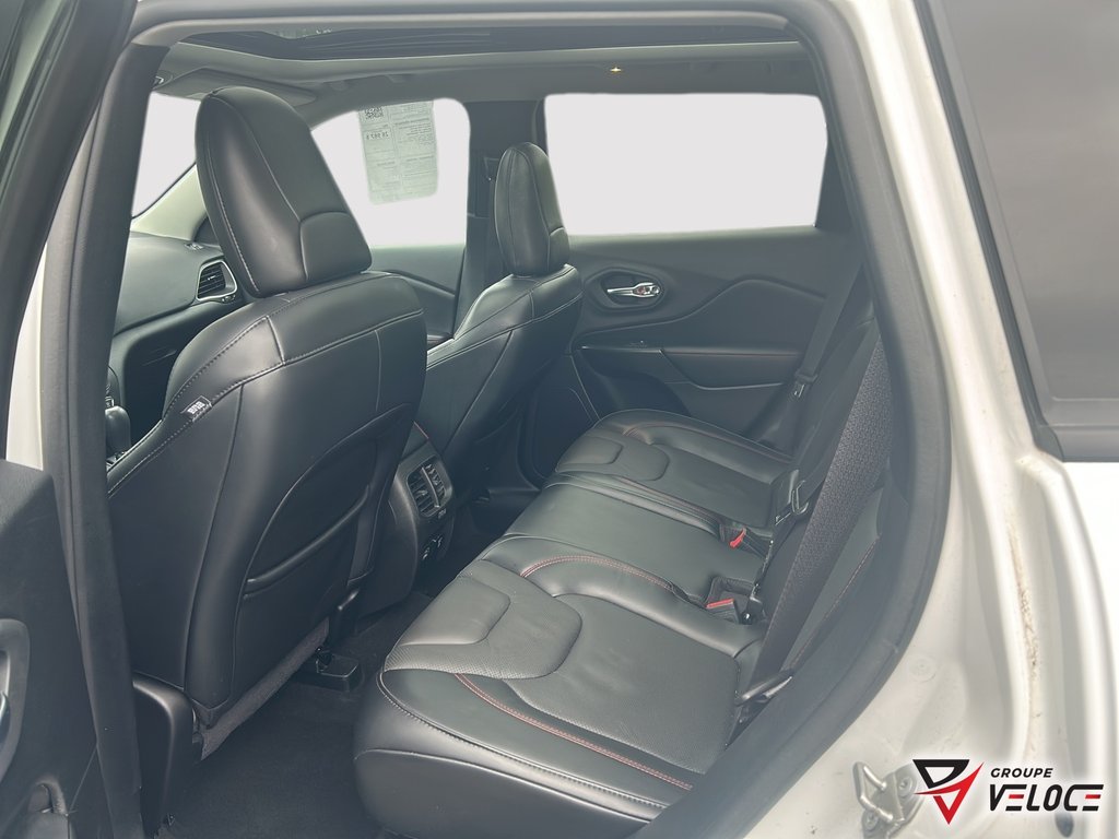 Jeep Cherokee Trailhawk Elite *CUIR, TOIT PANORAMIQUE* 2021 à Rivière-du-Loup, Québec - 9 - w1024h768px