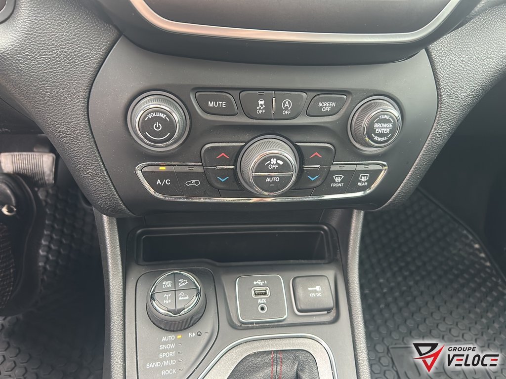 Jeep Cherokee Trailhawk Elite *CUIR, TOIT PANORAMIQUE* 2021 à Rivière-du-Loup, Québec - 14 - w1024h768px