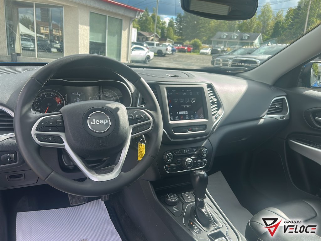 2022 Jeep Cherokee X**V6,SIEGES CHAUFFANTS** in Riviere-du-Loup, Quebec - 9 - w1024h768px