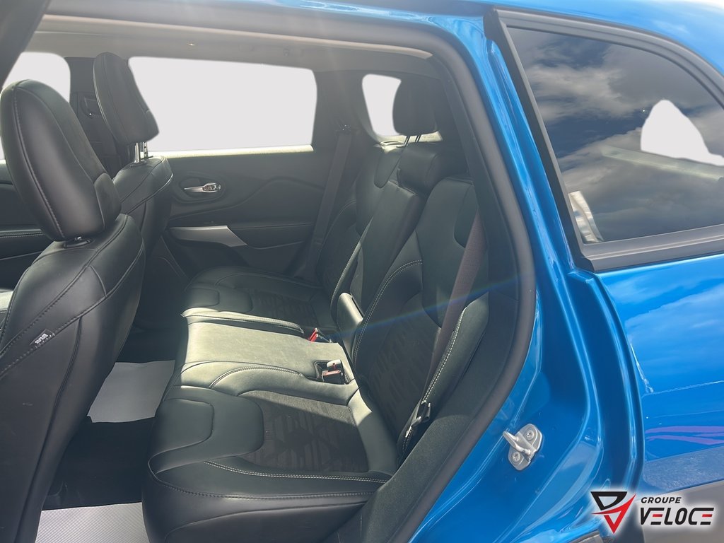 2022 Jeep Cherokee X**V6,SIEGES CHAUFFANTS** in Riviere-du-Loup, Quebec - 8 - w1024h768px