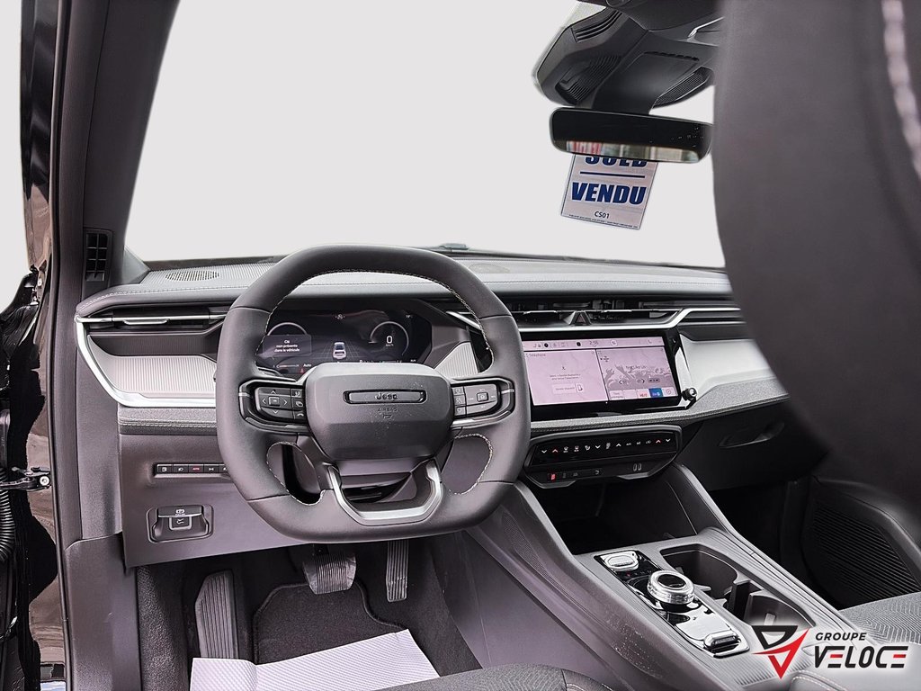 Jeep Cherokee LAREDO 2026 à Rivière-du-Loup, Québec - 9 - w1024h768px