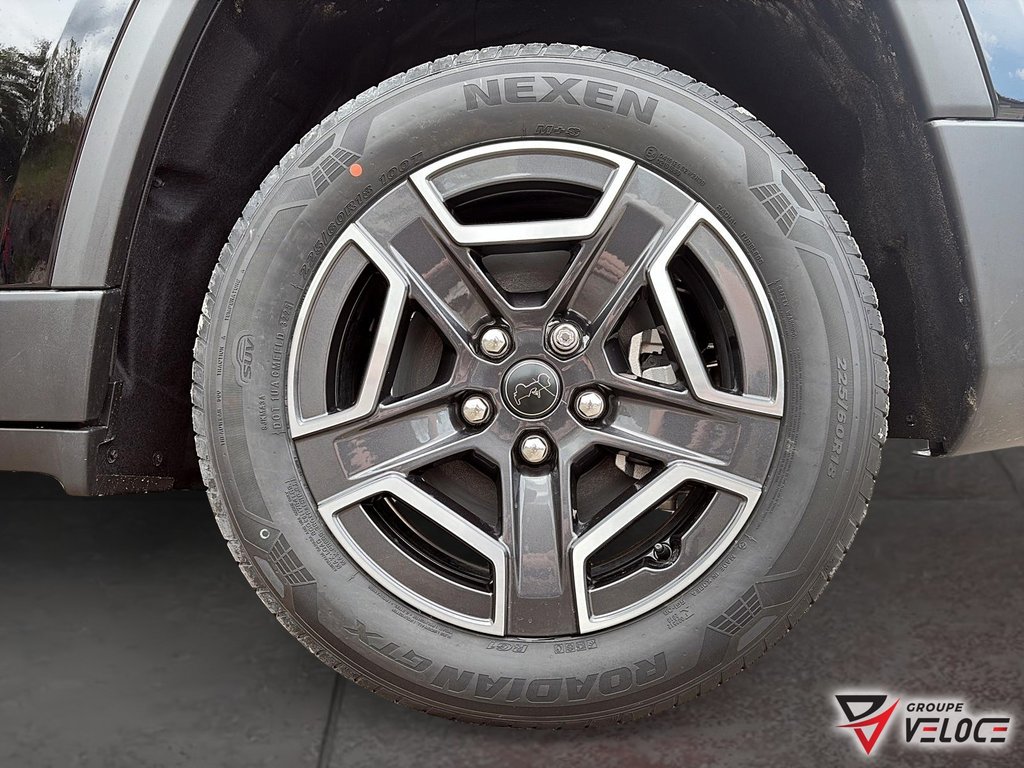 Jeep Cherokee LAREDO 2026 à Rivière-du-Loup, Québec - 7 - w1024h768px
