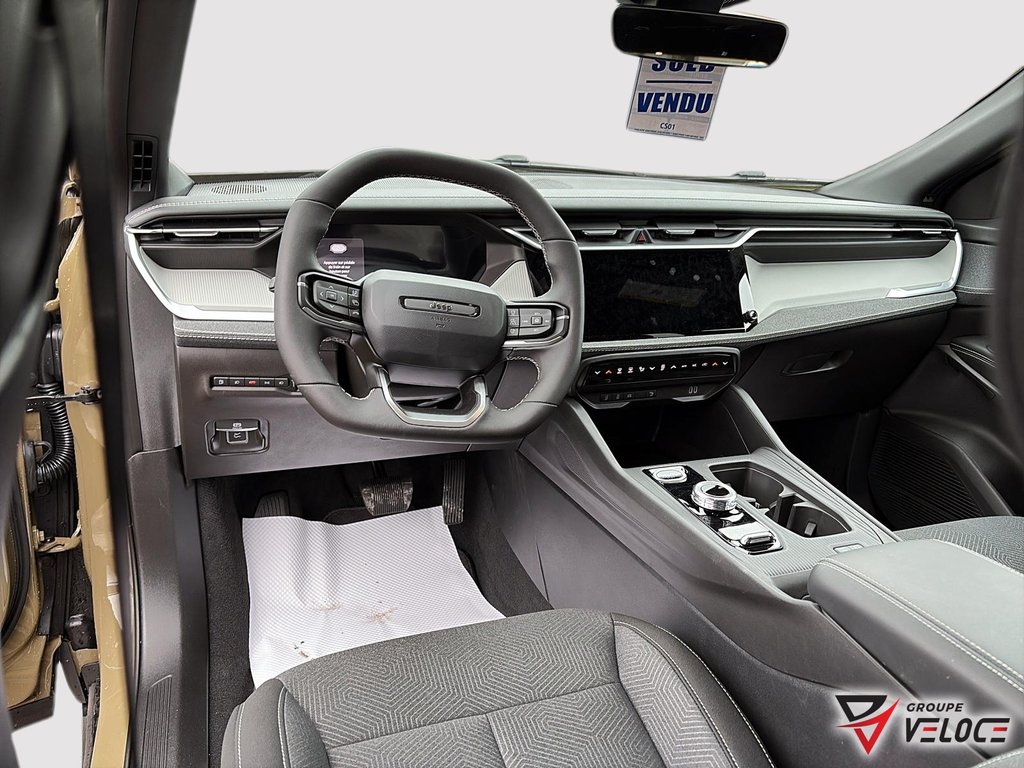 2026 Jeep Cherokee LAREDO in Riviere-du-Loup, Quebec - 9 - w1024h768px