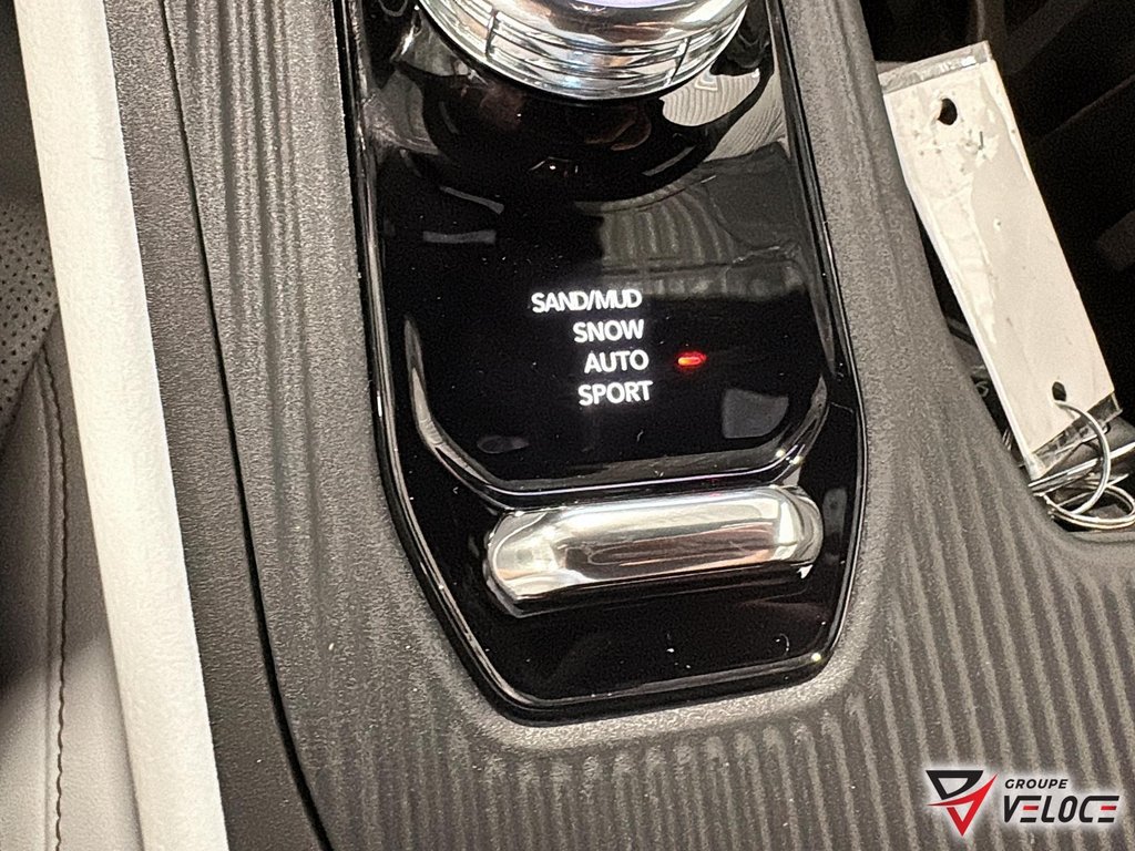 Jeep Cherokee LIMITED 2026 à Rivière-du-Loup, Québec - 15 - w1024h768px