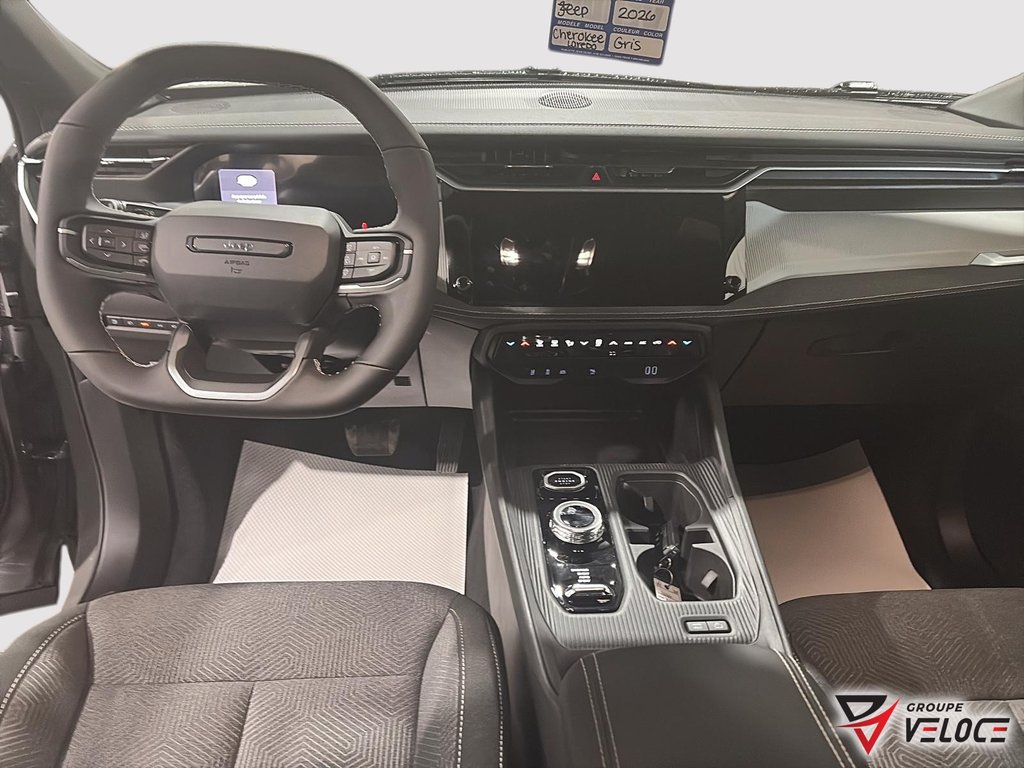Jeep Cherokee LAREDO 2026 à Rivière-du-Loup, Québec - 9 - w1024h768px