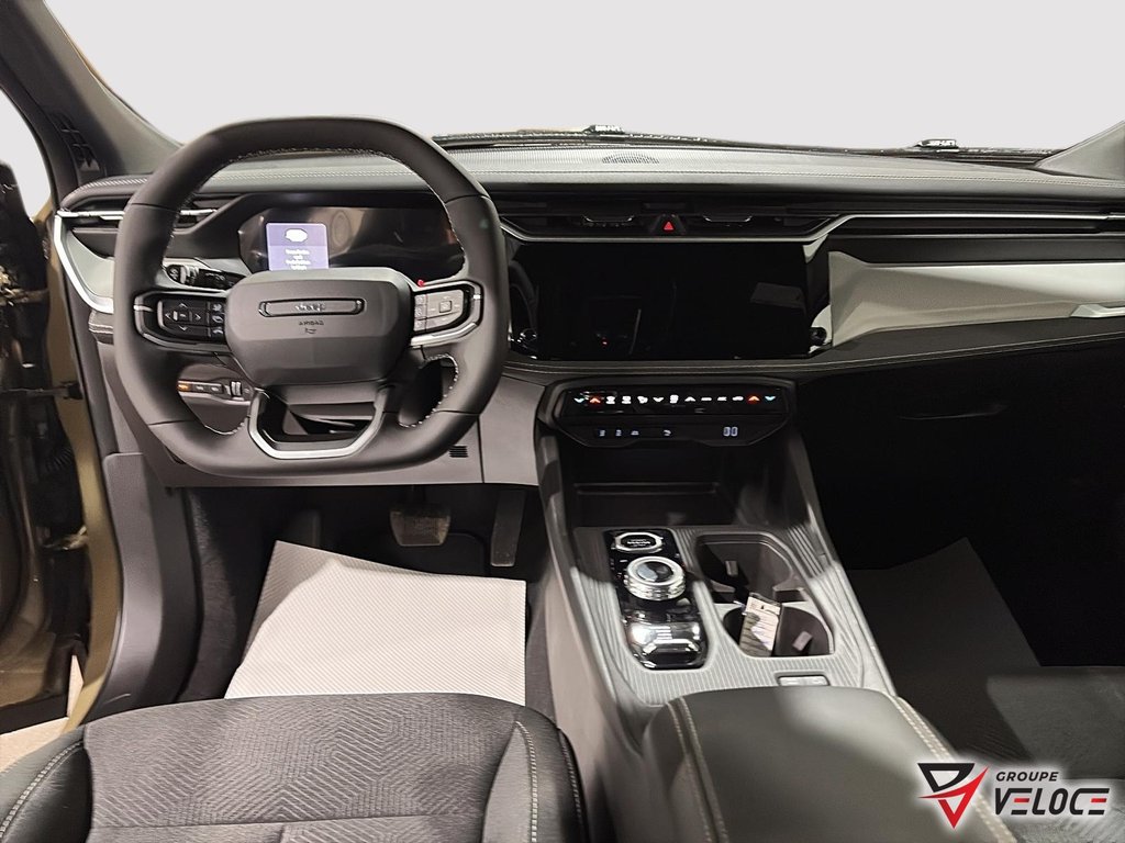2026 Jeep Cherokee LAREDO in Riviere-du-Loup, Quebec - 9 - w1024h768px