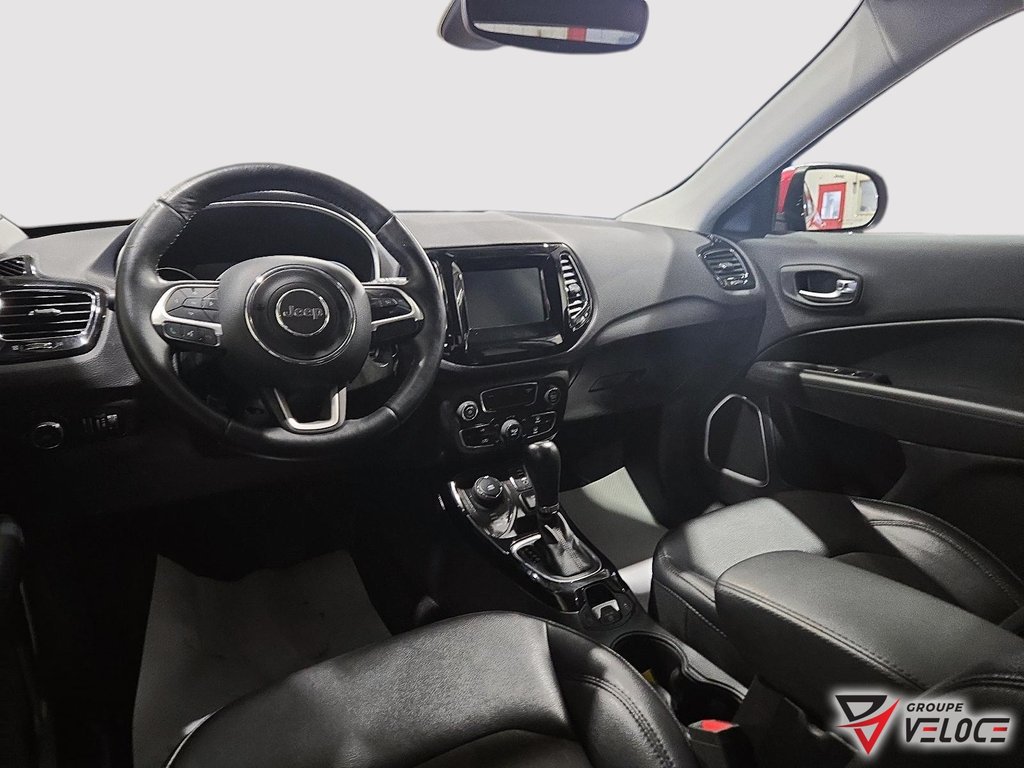 2018 Jeep Compass Altitude**HAYON ELECTRIQUE** in Riviere-du-Loup, Quebec - 9 - w1024h768px