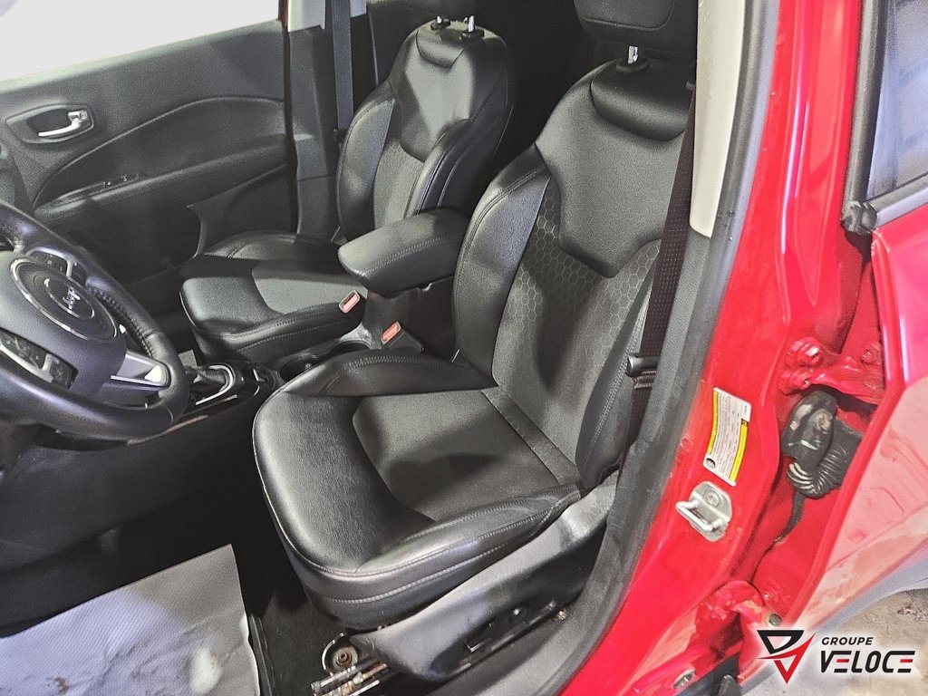 2018 Jeep Compass Altitude**HAYON ELECTRIQUE** in Riviere-du-Loup, Quebec - 11 - w1024h768px