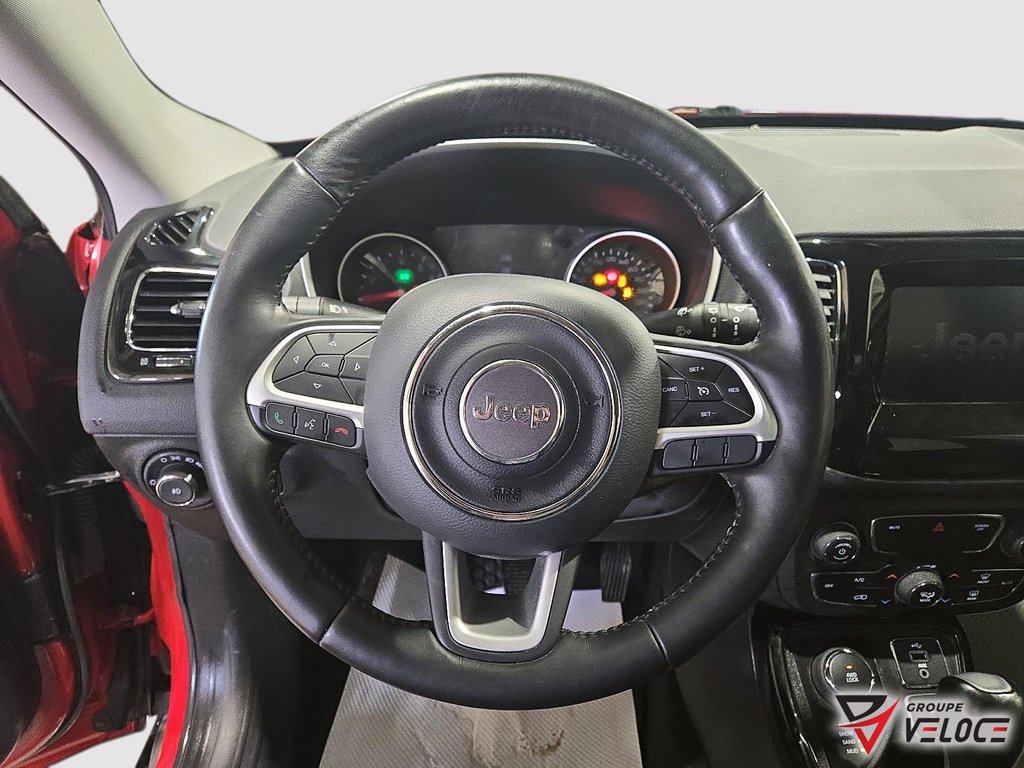 2018 Jeep Compass Altitude**HAYON ELECTRIQUE** in Riviere-du-Loup, Quebec - 12 - w1024h768px