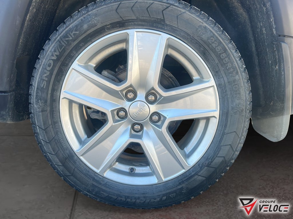 2022 Jeep Compass North**SIEGES CHAUFFANTS** in Riviere-du-Loup, Quebec - 7 - w1024h768px