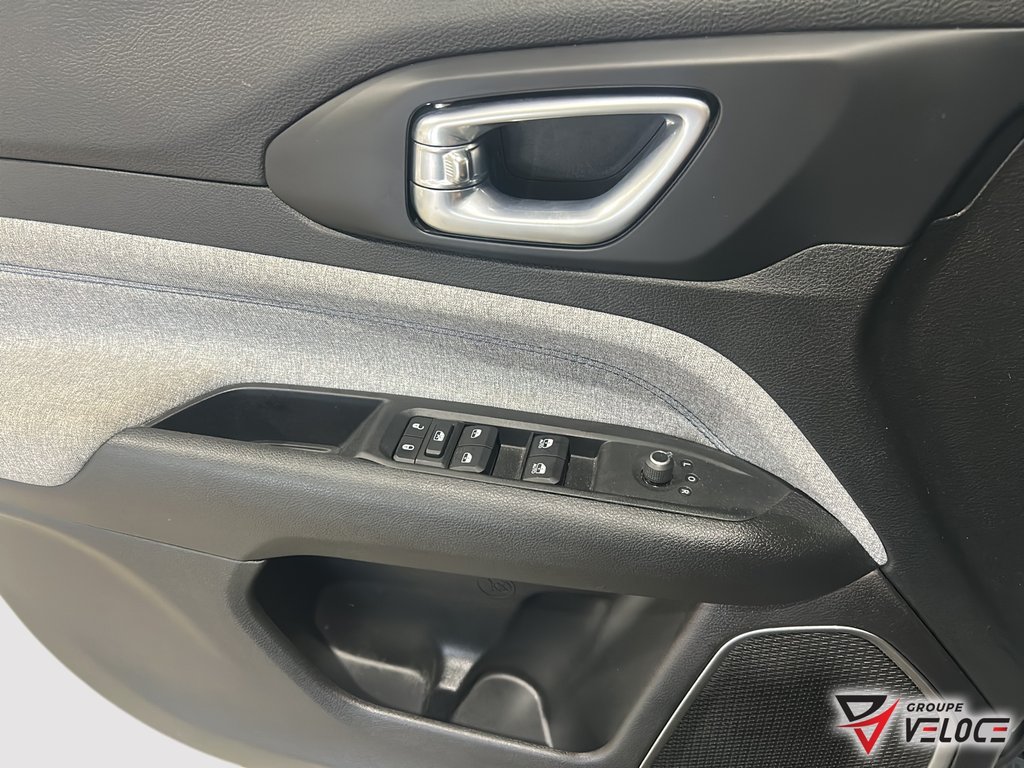 Jeep Compass North *SIEGES CHAUFFANT, 4X4, TOUT ÉQUIPÉ* 2022 à Rivière-du-Loup, Québec - 10 - w1024h768px