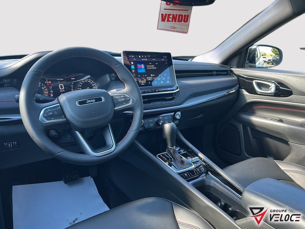 2025 Jeep Compass TRAILHAWK in Riviere-du-Loup, Quebec - 6 - w1024h768px