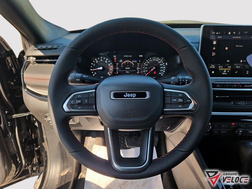 2025 Jeep Compass TRAILHAWK in Riviere-du-Loup, Quebec - 13 - w1024h768px