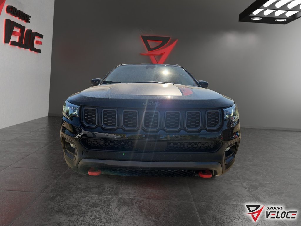 2025 Jeep Compass TRAILHAWK in Riviere-du-Loup, Quebec - 2 - w1024h768px