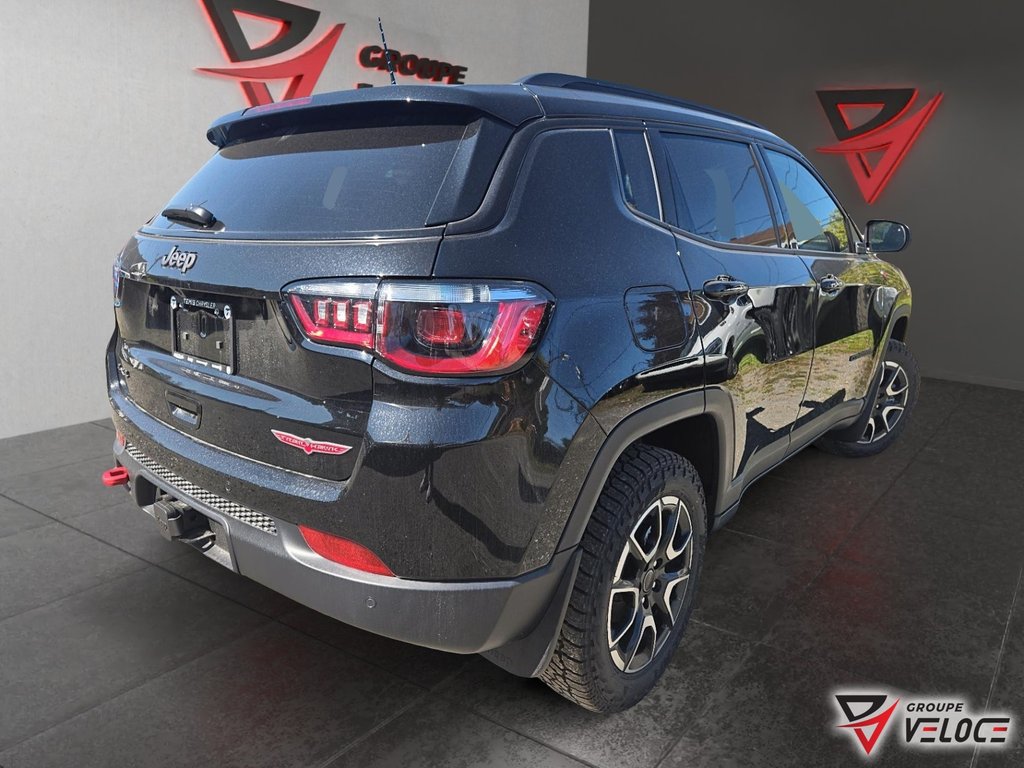 2025 Jeep Compass TRAILHAWK in Riviere-du-Loup, Quebec - 5 - w1024h768px