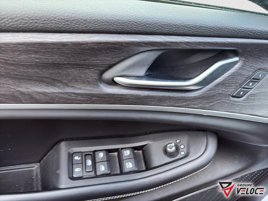Jeep Grand Cherokee L Limited**SIÈGE CHAUFFANT, VOLANT CHAUFFANT** 2021 à Rivière-du-Loup, Québec - 9 - w1024h768px