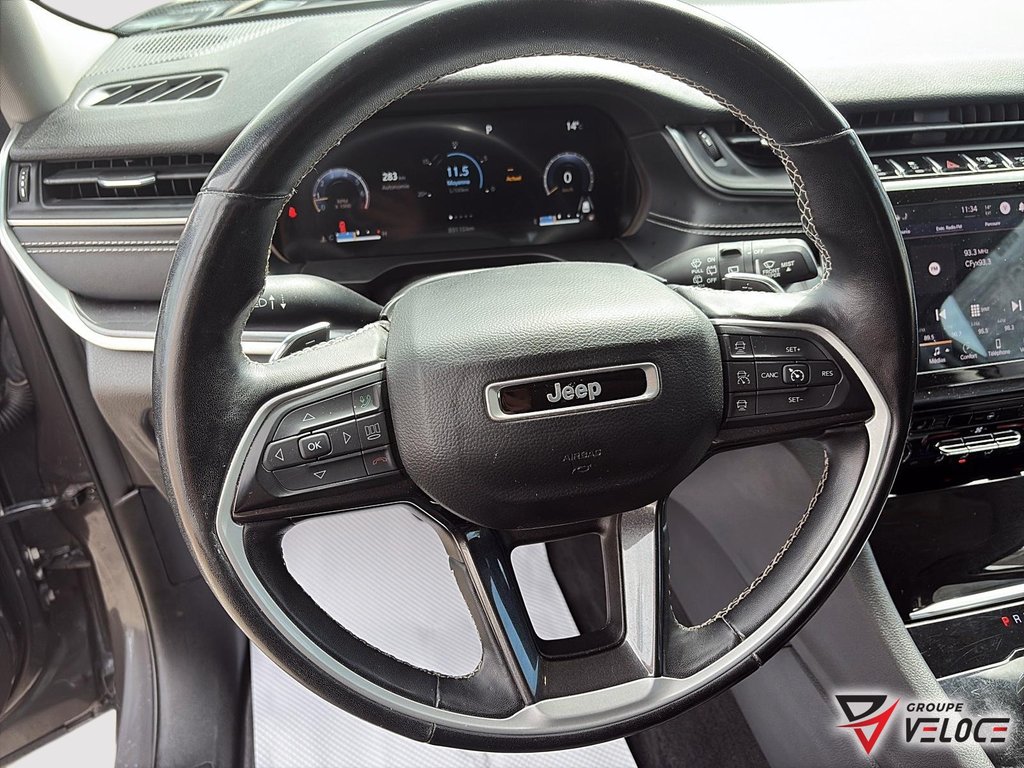 2022 Jeep Grand Cherokee L Laredo**SIÈGE CHAUFFANT VOLANT CHAUFFANT** in Riviere-du-Loup, Quebec - 11 - w1024h768px