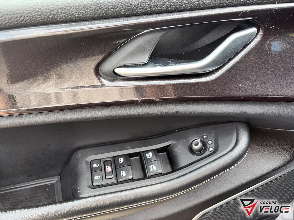 2022 Jeep Grand Cherokee L Laredo**SIÈGE CHAUFFANT VOLANT CHAUFFANT** in Riviere-du-Loup, Quebec - 10 - w1024h768px