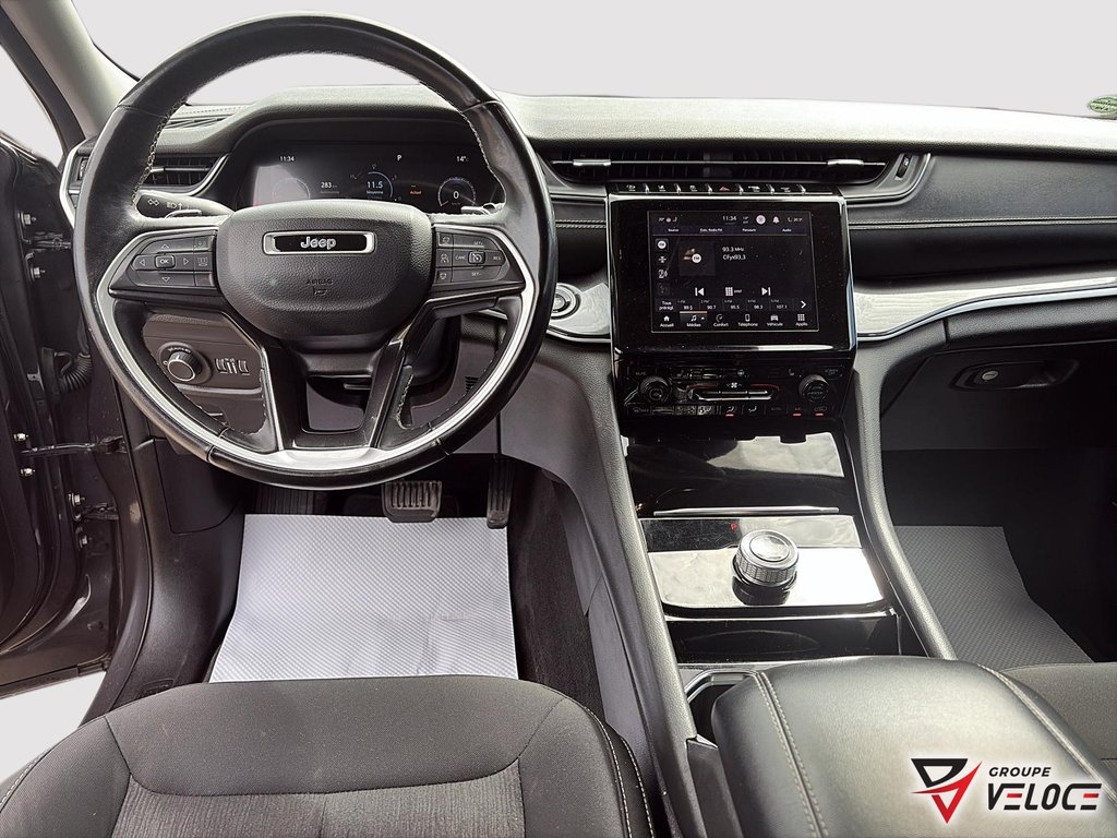 2022 Jeep Grand Cherokee L Laredo**SIÈGE CHAUFFANT VOLANT CHAUFFANT** in Riviere-du-Loup, Quebec - 9 - w1024h768px