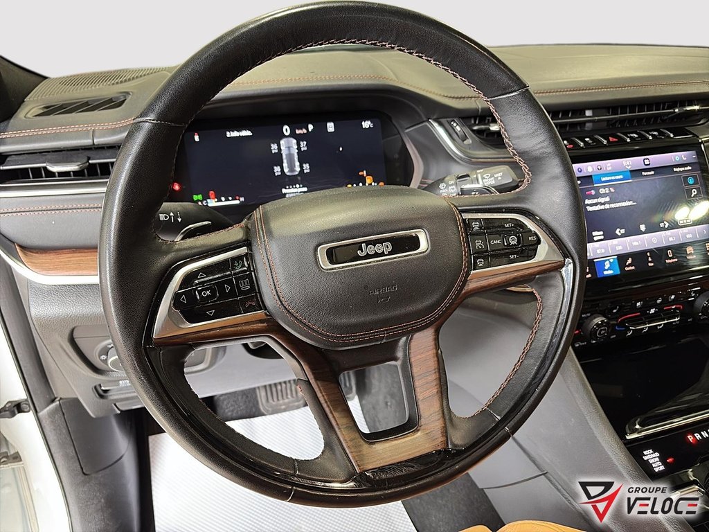 Jeep Grand Cherokee Summit**toit ouvrant ** 2023 à Rivière-du-Loup, Québec - 11 - w1024h768px