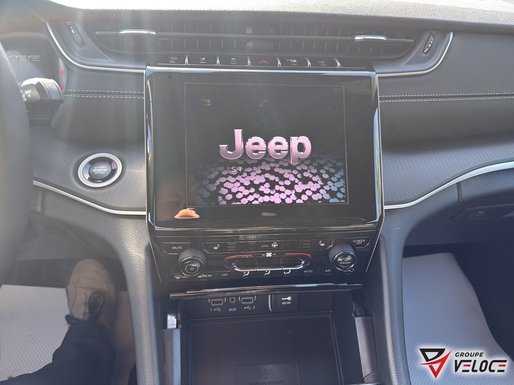 2025 Jeep Grand Cherokee LAREDO ALTITUDE in Riviere-du-Loup, Quebec - 10 - w1024h768px