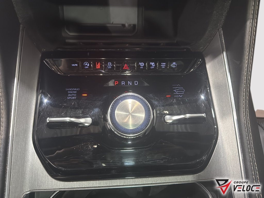 Jeep Wagoneer Series II Carbide 2023 à Rivière-du-Loup, Québec - 14 - w1024h768px