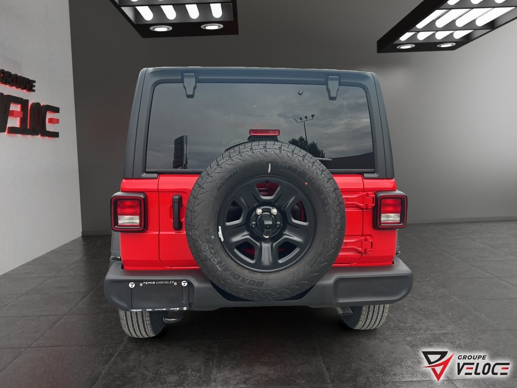 2025 Jeep WRANGLER 4-Door SPORT in Riviere-du-Loup, Quebec - 3 - w1024h768px