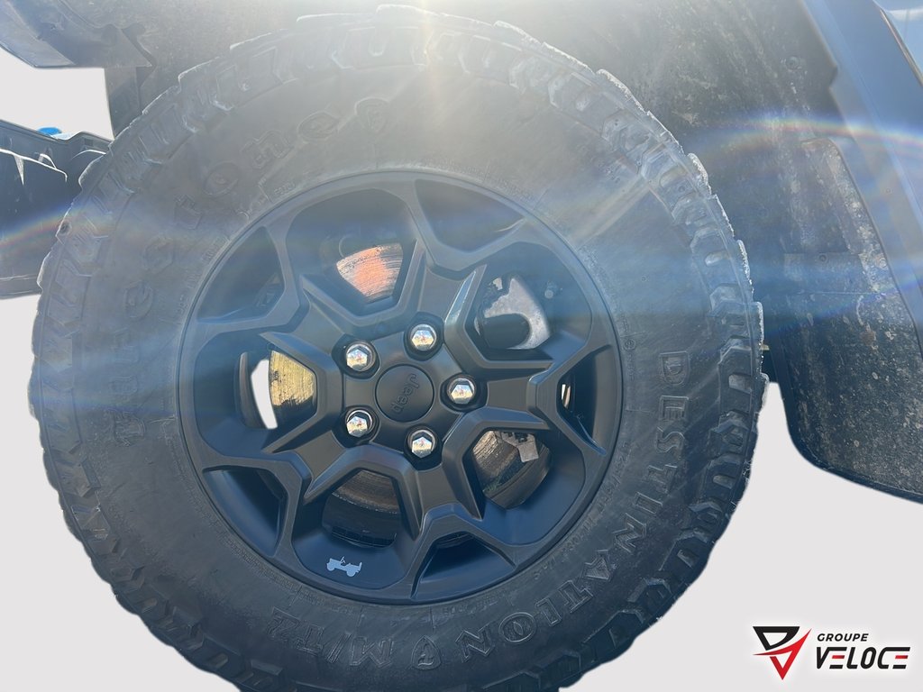 Jeep Wrangler 4xe Willys 2023 à Rivière-du-Loup, Québec - 7 - w1024h768px