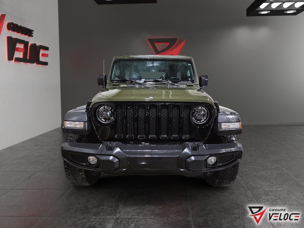 Jeep Wrangler Willys *V6, 2 TOITS, SIEGES CHAUFFANTS* 2023 à Rivière-du-Loup, Québec - 2 - w1024h768px
