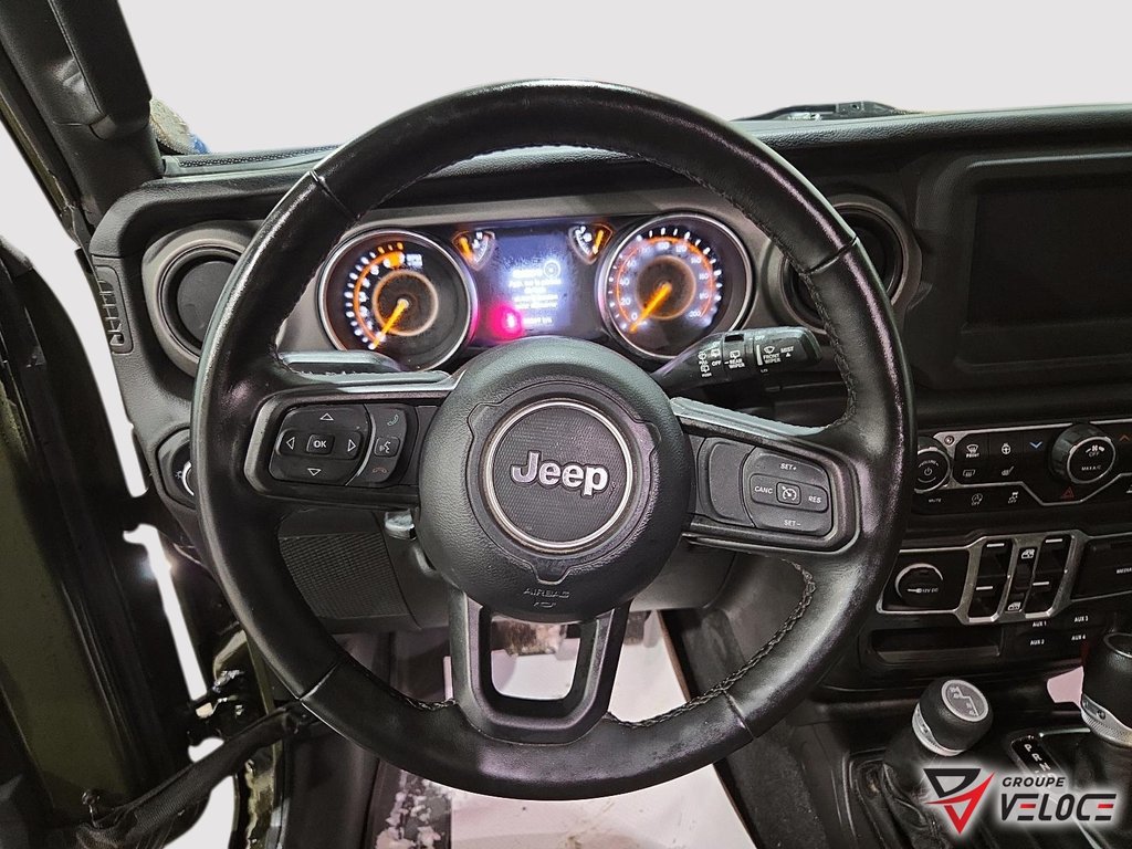 Jeep Wrangler Willys *V6, 2 TOITS, SIEGES CHAUFFANTS* 2023 à Rivière-du-Loup, Québec - 11 - w1024h768px