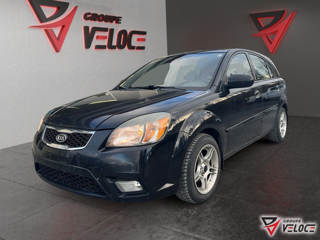 Kia Rio  2011 à Rivière-du-Loup, Québec - 1 - w1024h768px